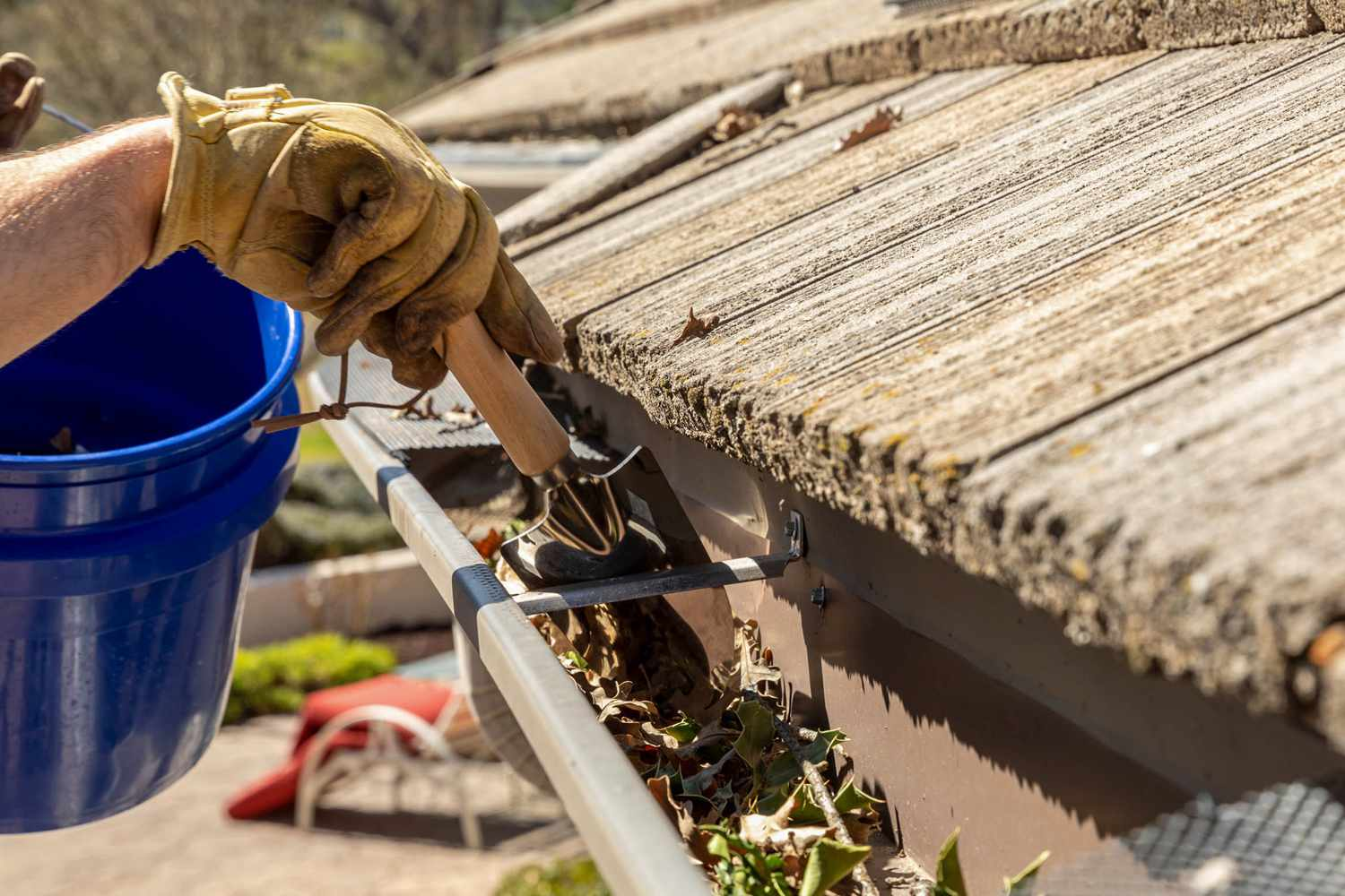 Gutter Cleaning in Western Massachusetts & NY Capital Region